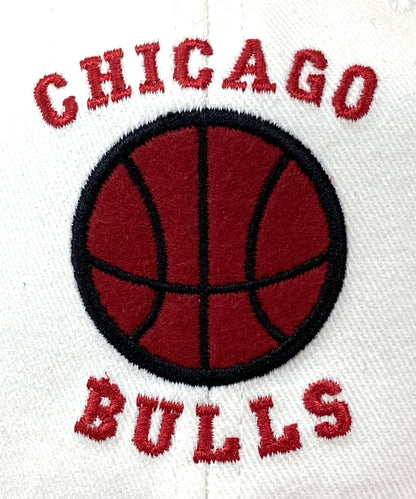 Chicago Bulls Vintage NBA White With "Basketball" Cap by Annco