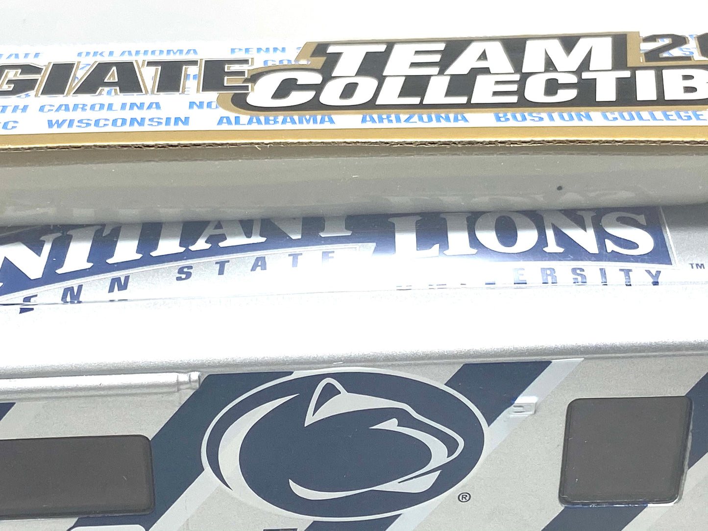 Penn State Nittany Lions Vintage 2001 NCAA 1:43 Winnebago by White Rose Collectibles