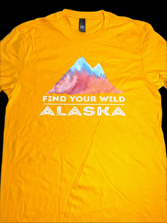 Alaska "Find Your Wild" NOS Adult S Gold T-Shirt by District VIP