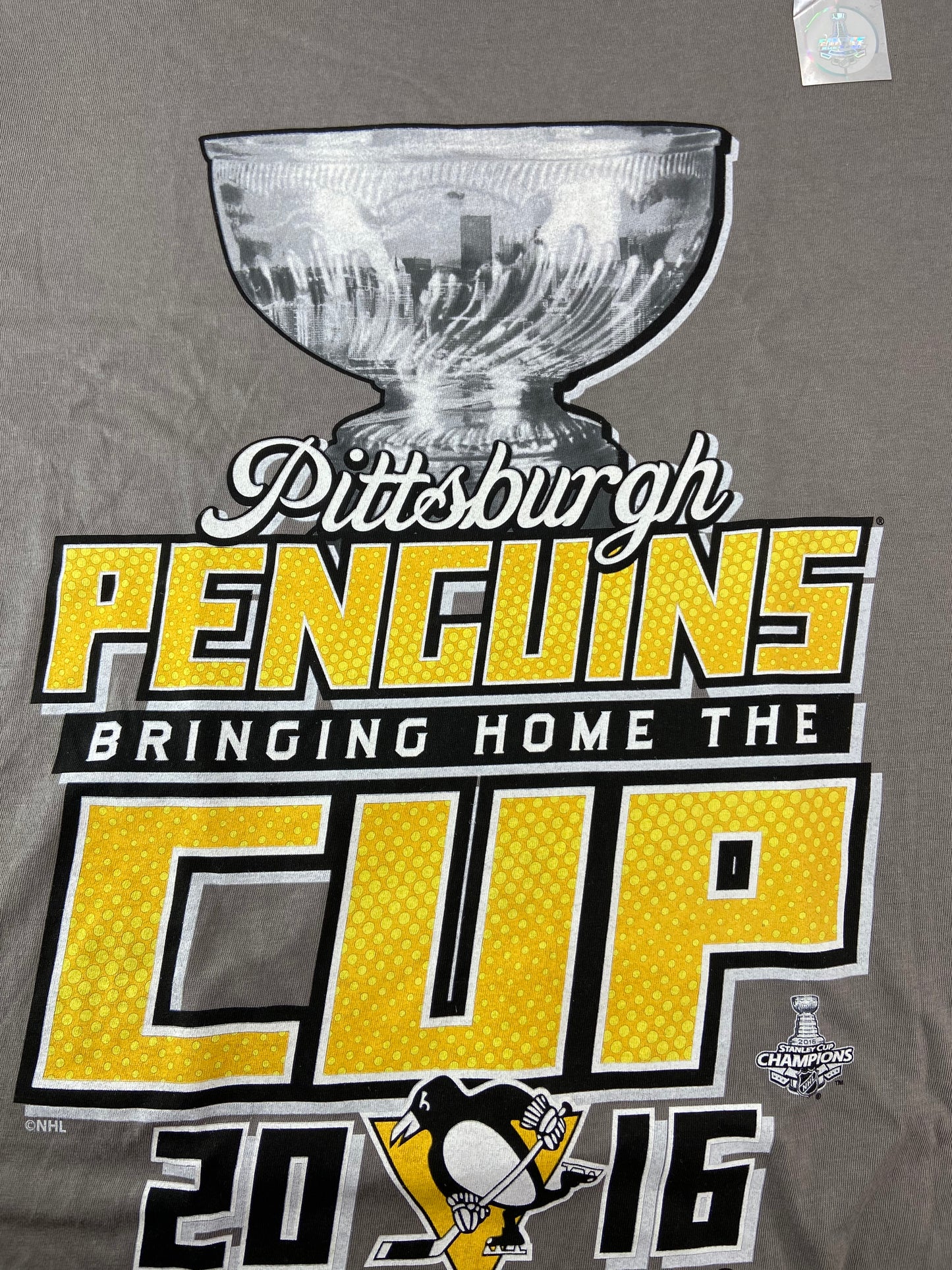 Pittsburgh Penguins 2016 NHL "Bringing Home the Cup" Adult Small T-Shirt by '47 Brand