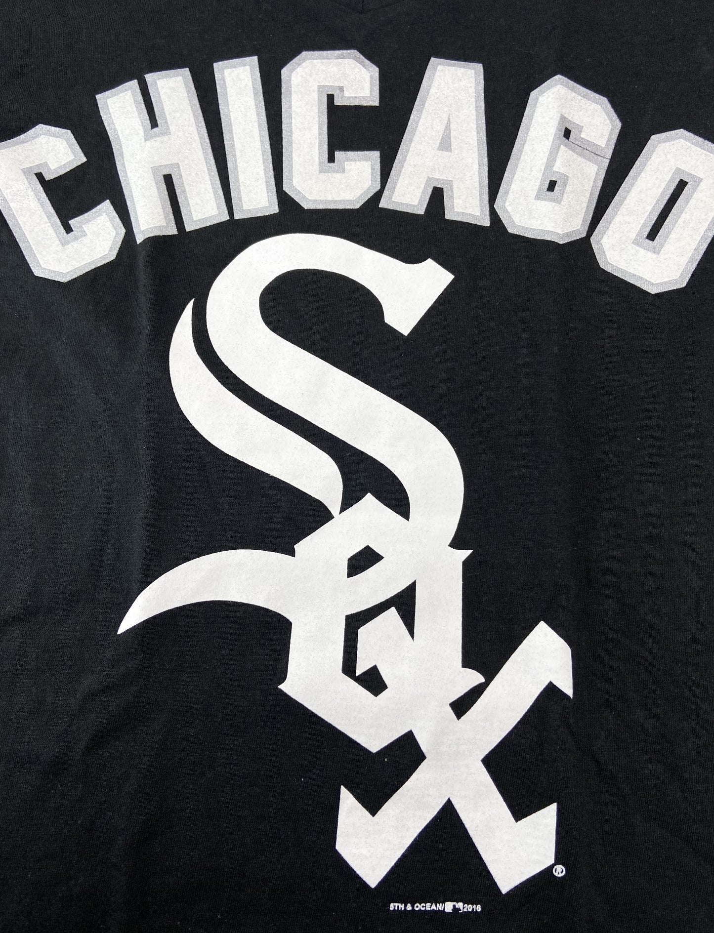 Chicago White Sox 2016 MLB Ladies Small Logo T-Shirt by 5th & Ocean