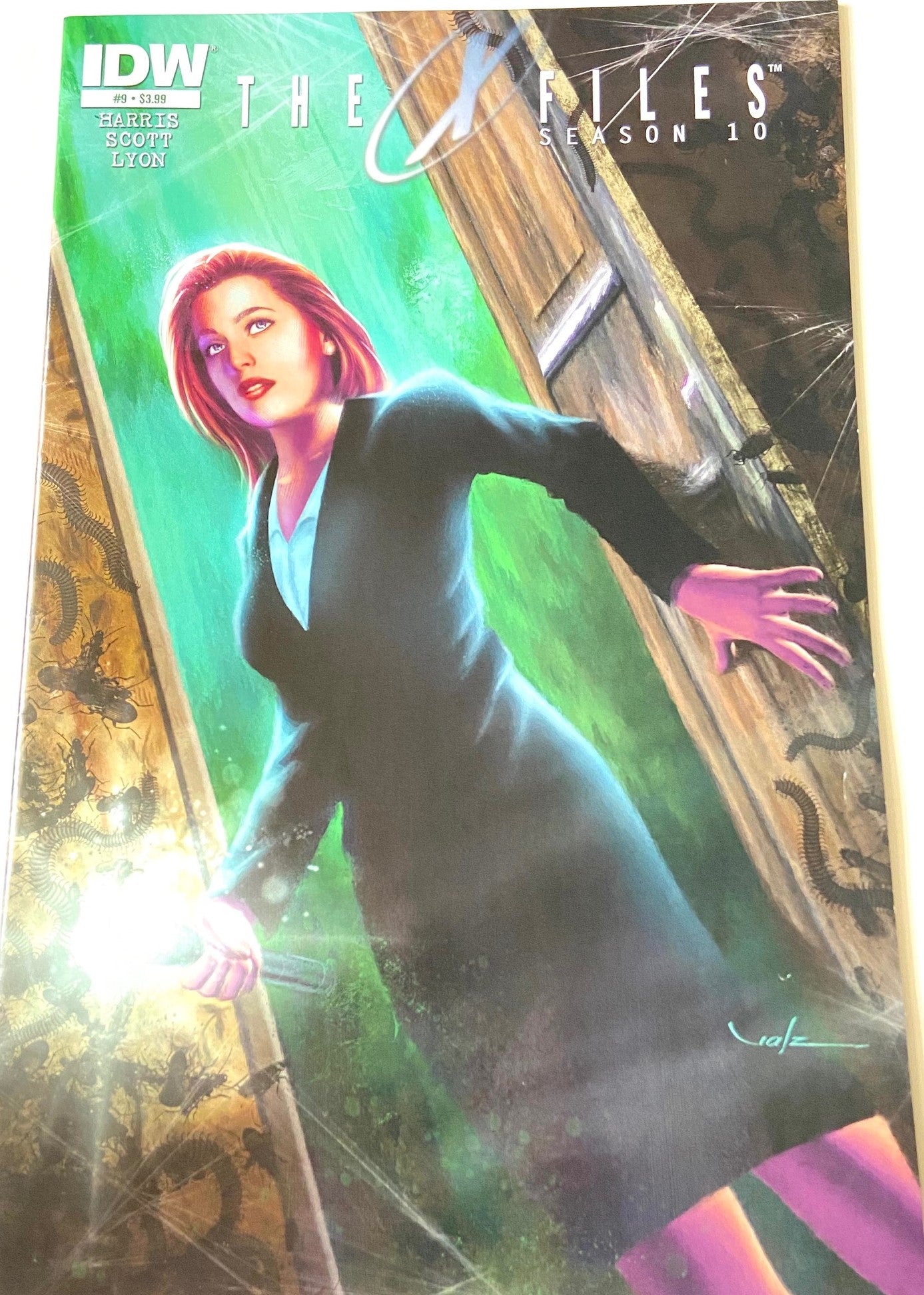 The X-Files: Season 10, Issue #9 February 2014 by IDW Publishing, Inc.