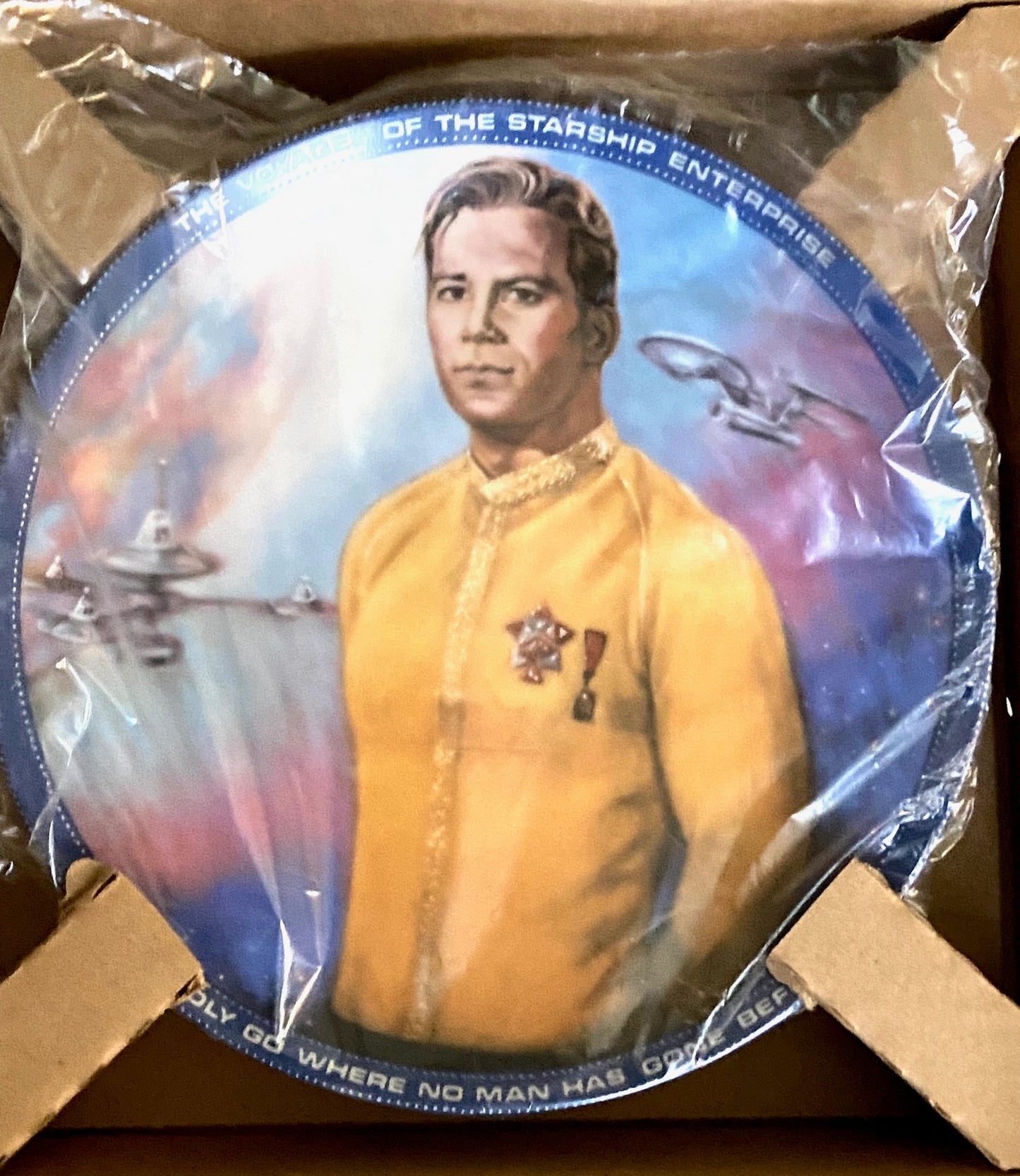 "Captain Kirk" 1984 Ltd. Ed. Star Trek Porcelain Collectors Plate (Used) by Ernst/Hamilton Collection