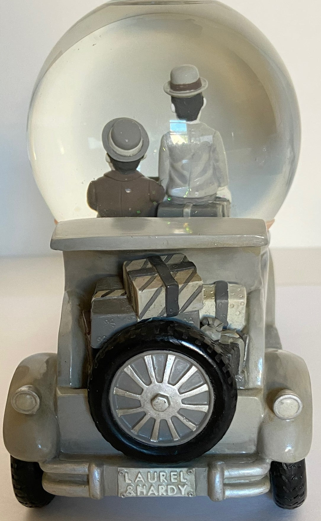 Laurel & Hardy 2000 B&W Snow globe/Music Box Automobile (Used) by Westland Giftware