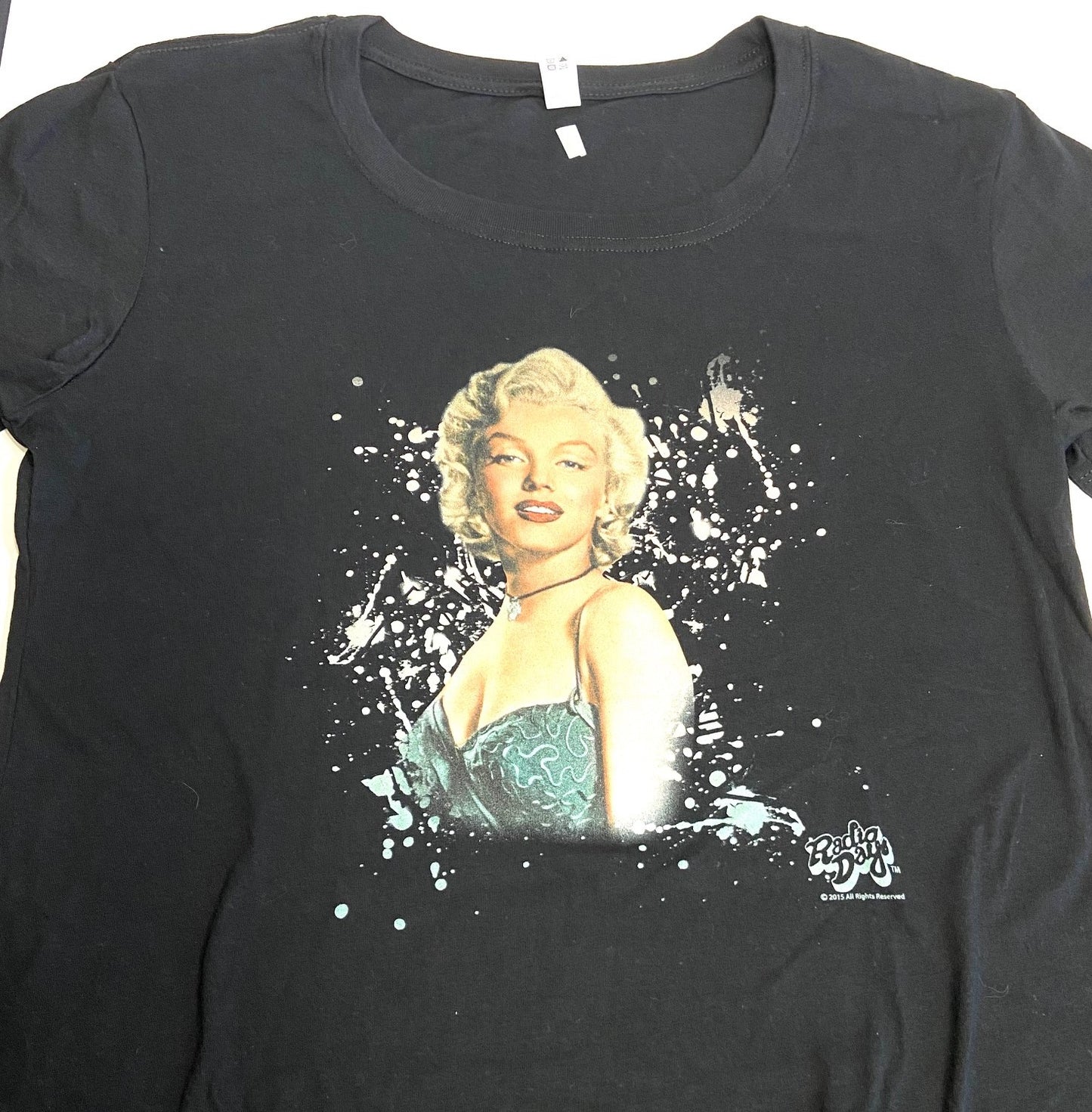 Marilyn Monroe Iconic Pose Women's Black T-Shirt by Radio Days